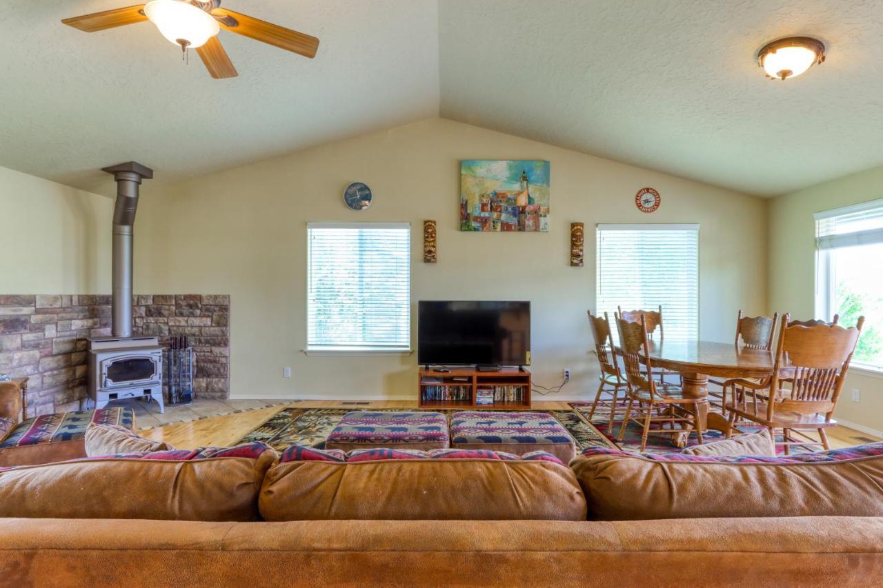 Meadow Walk Cabin La Pine Εξωτερικό φωτογραφία